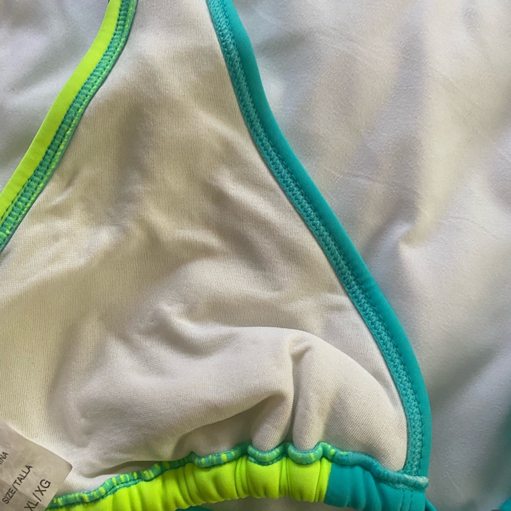 No brand bikini top size x large - Picture 3 of 5